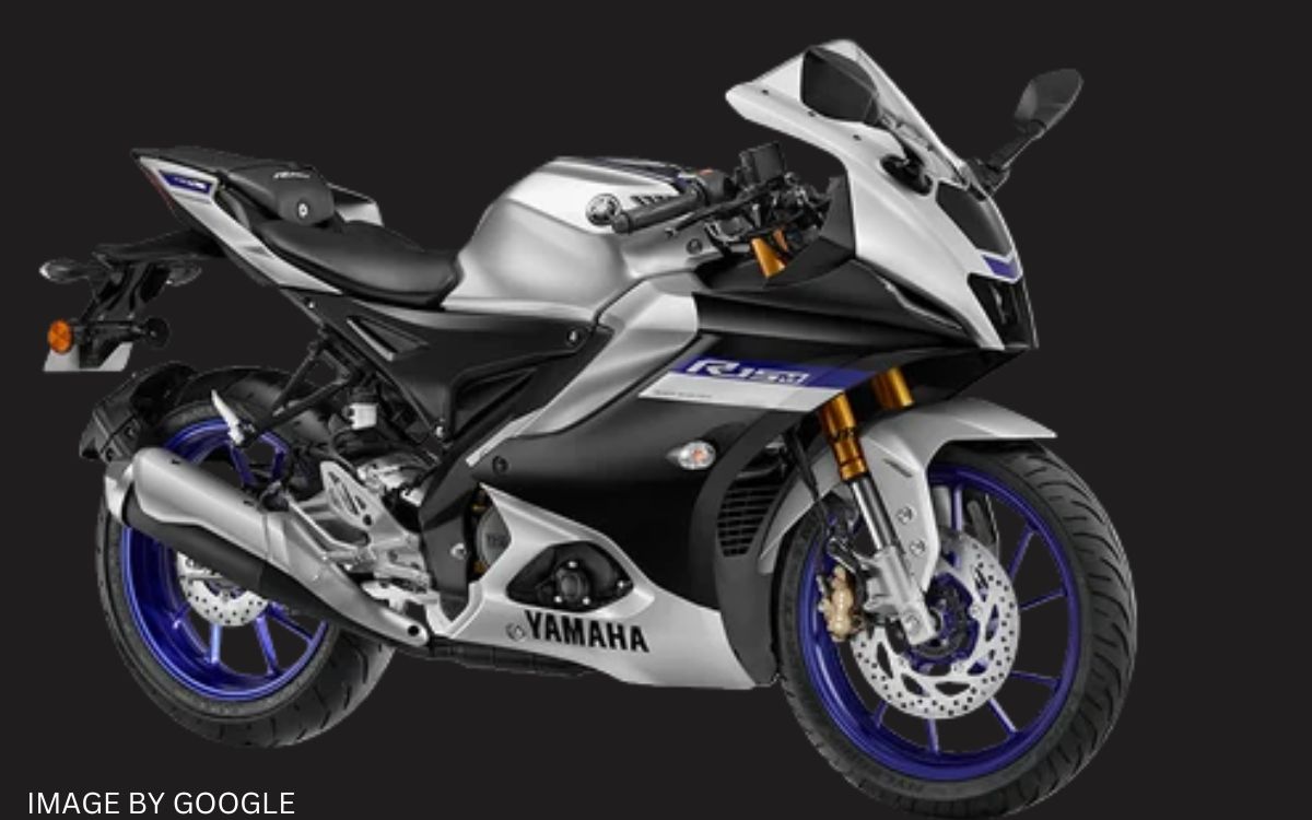 Yamaha R15 V4